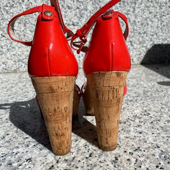 MICHAEL Michael Kors Platform Sandals, size 7 - Picture 3 of 4